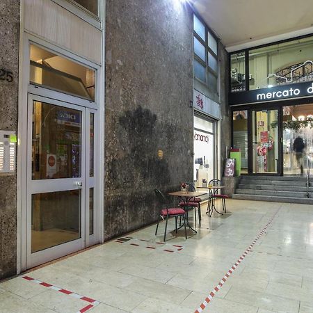 Central Apartment Close To Food And Shopping Bolonha Exterior foto