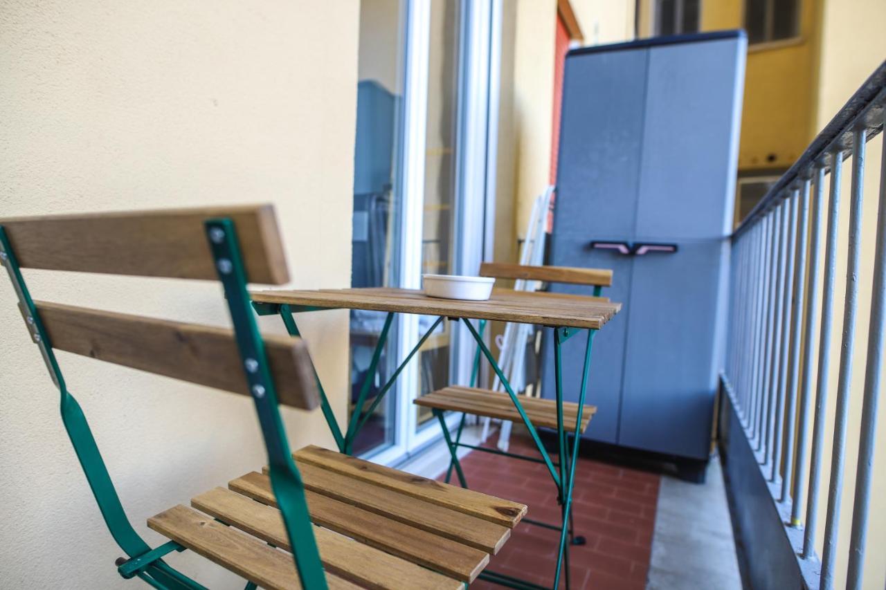 Central Apartment Close To Food And Shopping Bolonha Exterior foto